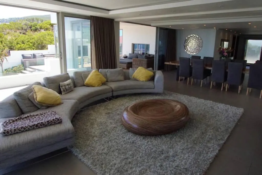 The Baules Camps Bay, Spectacular Luxury Villa Cape Town